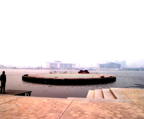 图片5.jpg广场.jpg